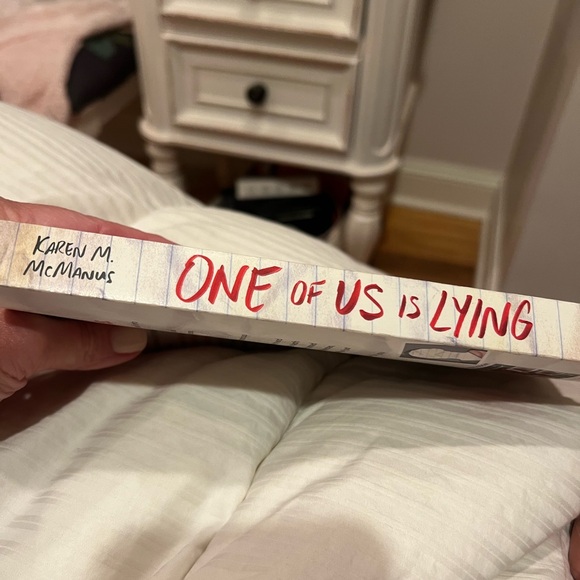 One of Us Is Lying Book - Picture 2 of 3